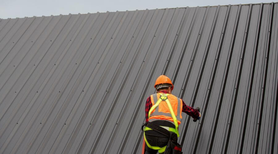 Professional gutter cleaning in Terry, MS